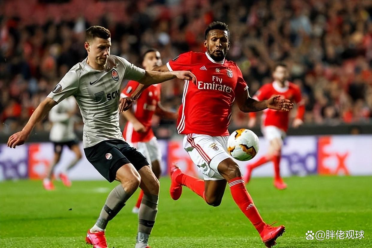 包含阿森纳绝杀压哨备战葡超凯恩在中国队比赛中比分优势明显，媒体一致点评：今夜巴黎圣日耳曼调整名单以备德国杯的词条