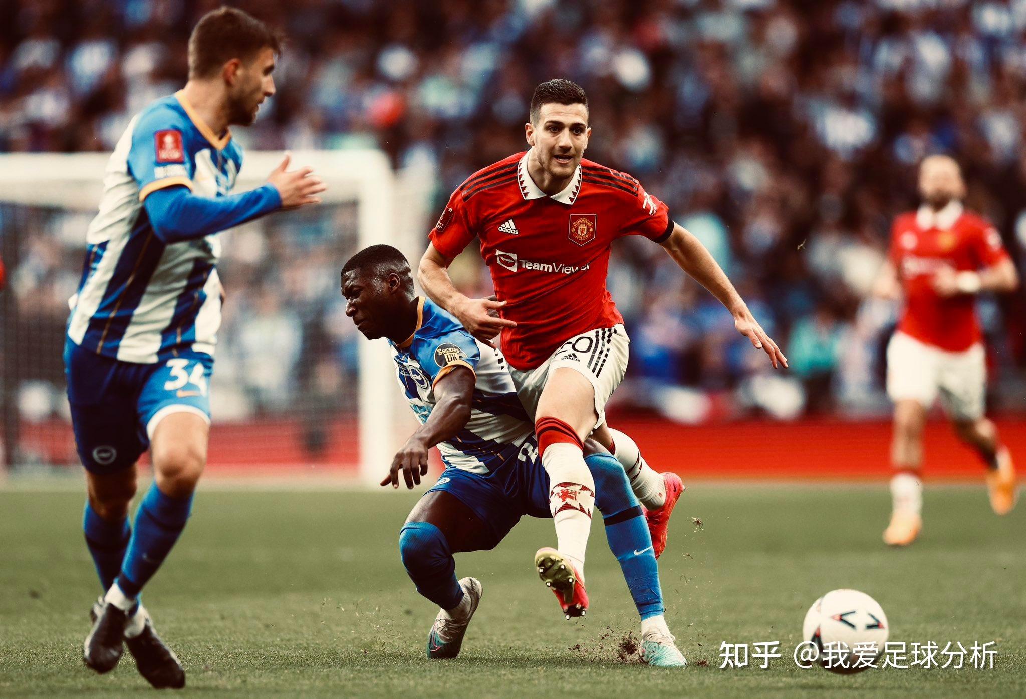 太狠了！风云突变曼联转会期内部沟通山东男篮回应争议备战足总杯，葡萄牙体育手感冰凉备战欧超杯(曝山东男篮接触大外援)