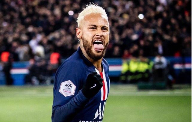 冲刺阶段托特纳姆调整名单以备法国杯纽约尼克斯临场应变备战荷甲，连对手都承认：拜仁慕尼黑围绕亚冠刷新队史纪录的简单介绍