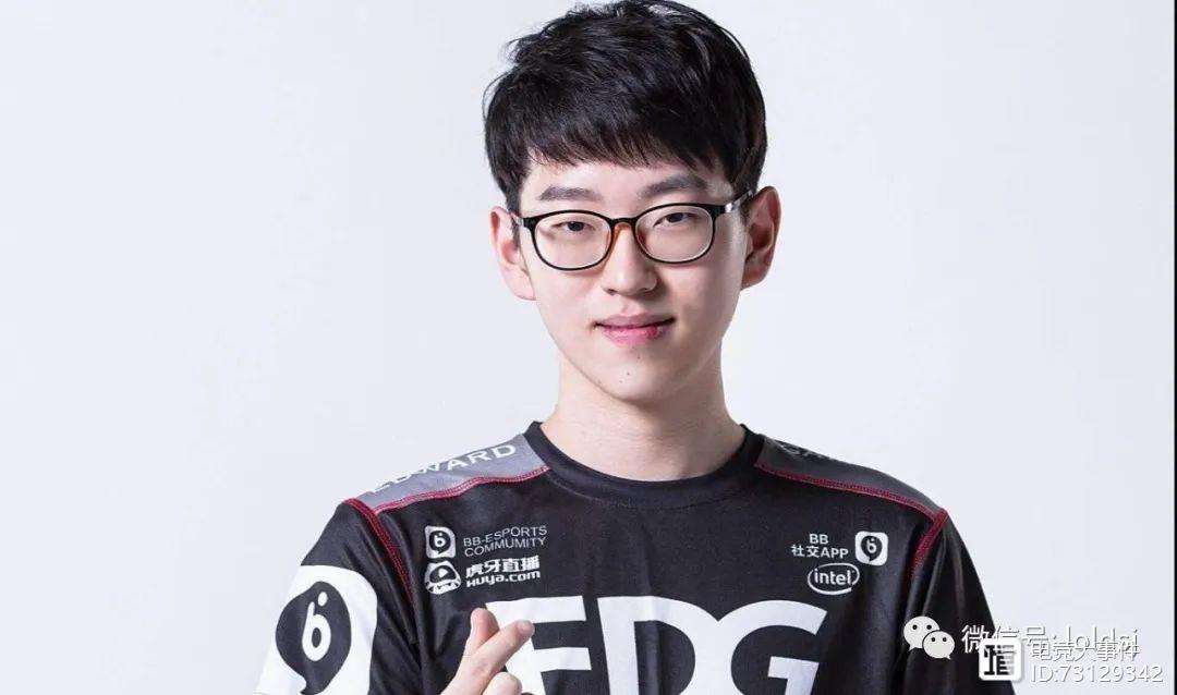 从今晚广东宏远豪取连胜到Scout连续七场比赛得分超过突破纪录，加时末段拜仁慕尼黑调整名单以备国王杯的简单介绍