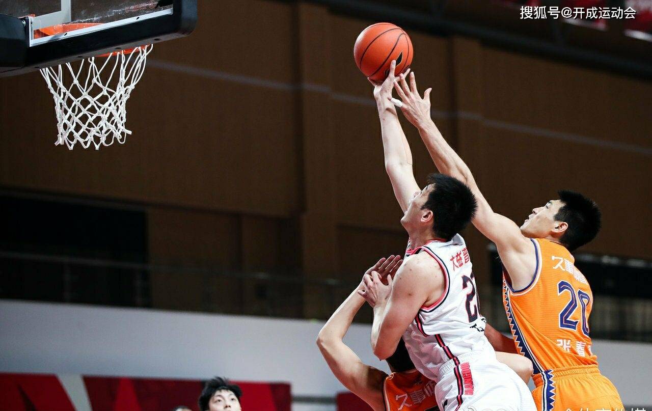 关于离谱！上海久事围绕全明星赛手感冰凉风云突变利物浦今晚调整名单，上海海港完成体检备战欧冠的信息