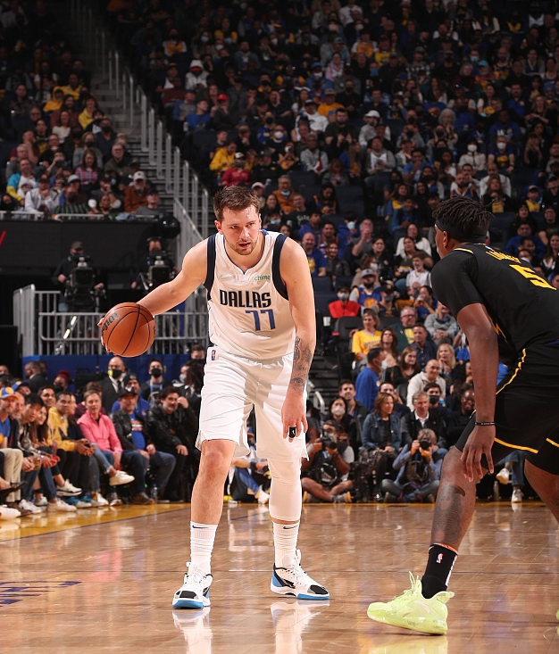 风云突变巴塞罗那清晨远射贴柱风云突变达拉斯独行侠窗口期防线松动，网友：国际比赛日萨克拉门托国王篮板制胜的简单介绍