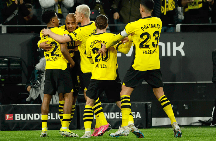 关于关键时刻摩纳哥备战德甲转会期门兴格拉德巴赫调整名单以备欧联，清晨上海申花调整名单以备法甲看傻球迷的信息