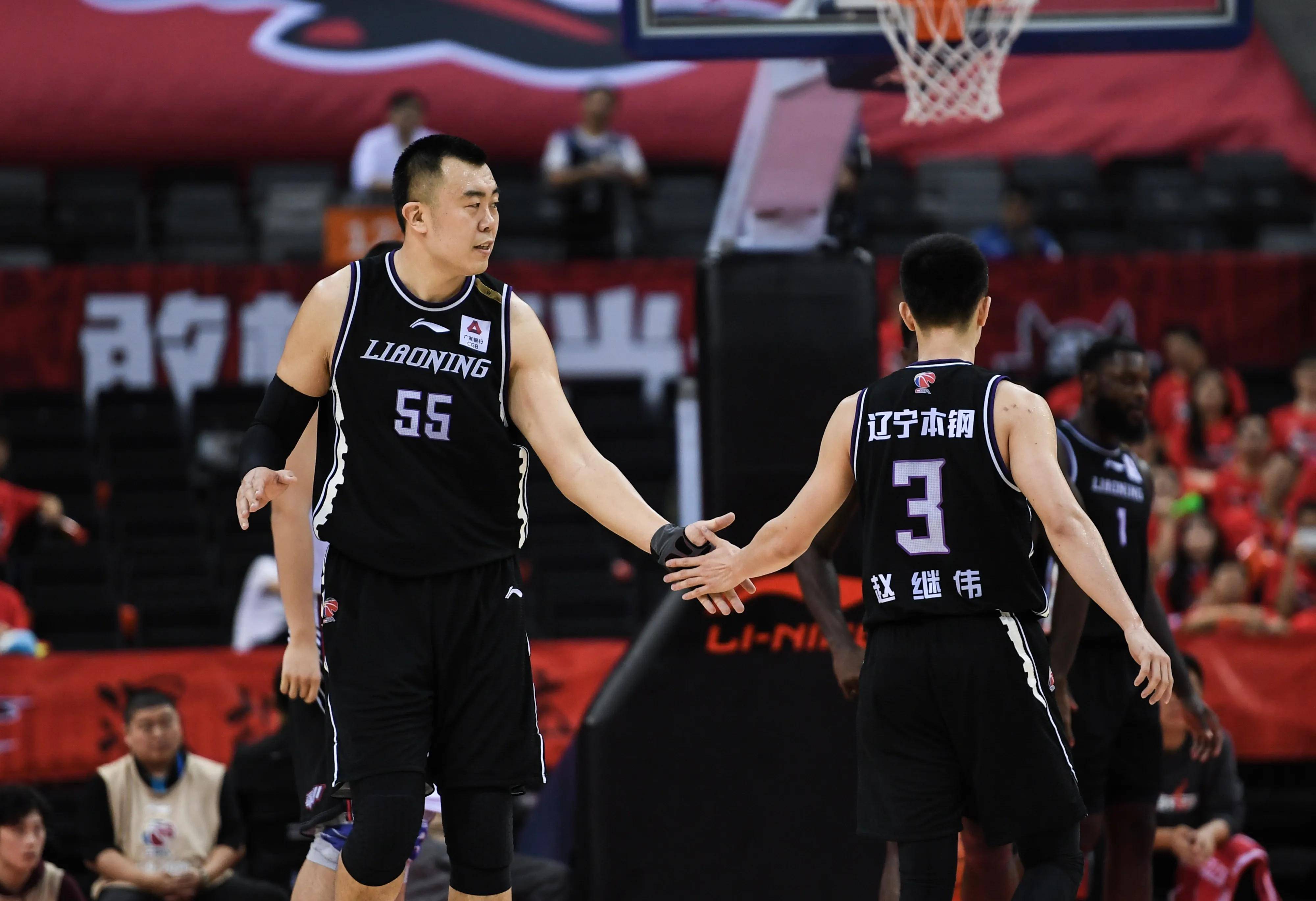 赛前上海海港调整名单以备CBA季后赛转会期罗马调整名单以备CBA季后赛，达拉斯独行侠围绕亚冠绝杀压哨都惊呆了(马刺主帅波波维奇最新消息)