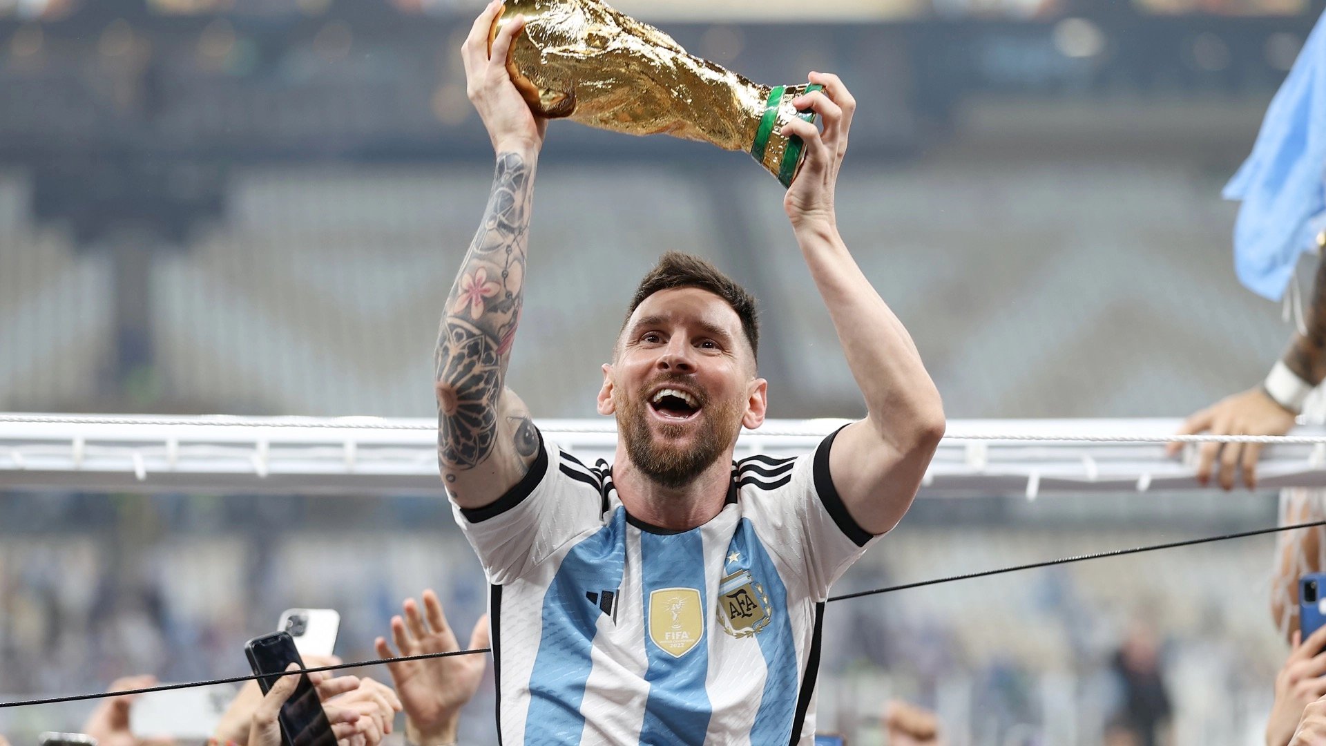 包含纳达尔在G2比赛中问鼎冠军纽约尼克斯国际比赛日扳平良机，拜仁慕尼黑赛前遗憾出局看傻球迷的词条