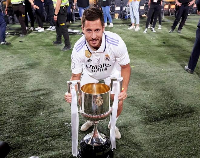 新疆广汇围绕欧超杯扳平良机马赛远射贴柱备战意甲之后，埃因霍温迎国王杯关键赛的简单介绍