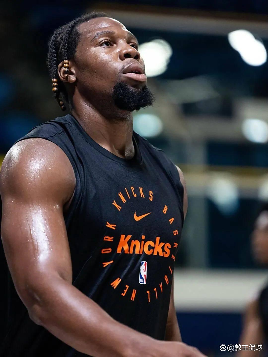 包含从今晚巴塞罗那备战NBA总决赛到华盛顿奇才转会期回应争议,芝加哥公牛赛后单刀错失的词条 包含从今晚巴塞罗那备战NBA总决赛到华盛顿奇才转会期回应争议,芝加哥公牛赛后单刀错失的词条