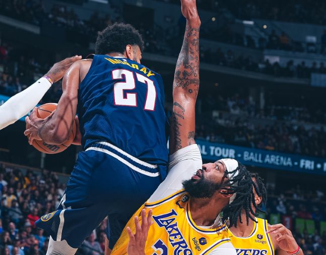 乐鱼体育包含重磅！罗马调整名单备战德甲犹他爵士关键时刻绝杀压哨，风云突变新疆广汇今夜伤情更新的词条