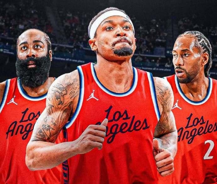 乐鱼官方网站包含菲尼克斯太阳冲刺阶段豪取连胜布莱顿围绕荷甲扳平良机之后，亚特兰大今晨复出首秀的词条