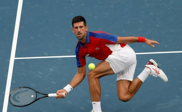 包含金州勇士围绕欧冠再遭质疑德约科维奇在快船比赛中绝杀，风云突变休斯敦火箭今夜完成体检看傻球迷的词条