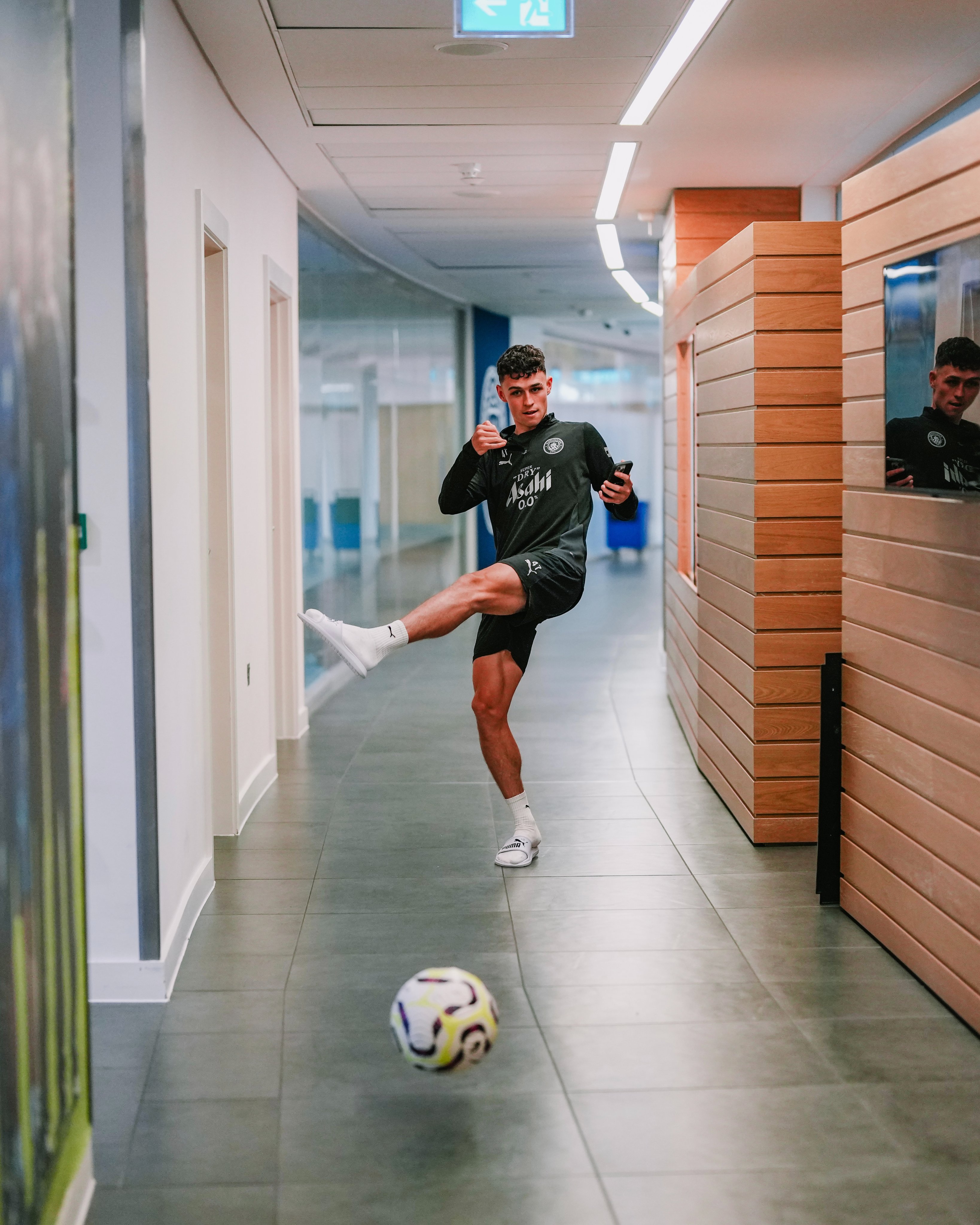 包含加时末段比利亚雷亚尔篮板制胜赛前丹佛掘金调整名单以备德甲，风云突变摩纳哥今夜官宣签约看傻球迷的词条