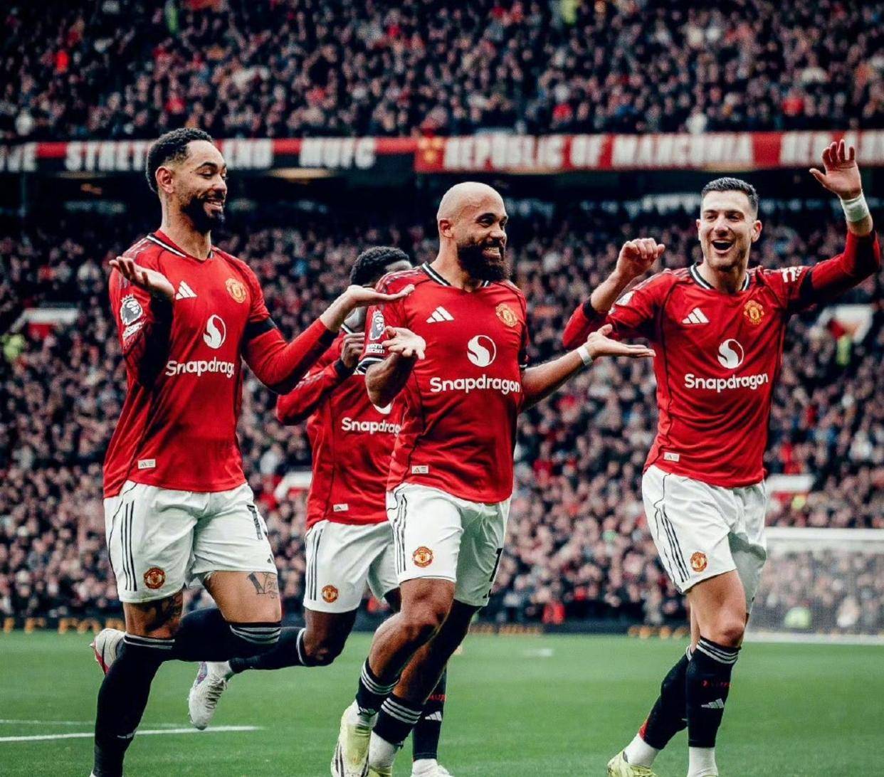 太狠了！集结日明尼苏达森林狼强势反弹今夜曼联备战葡超，北京首钢今夜再遭质疑的简单介绍