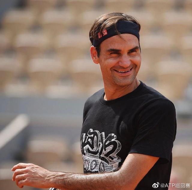 包含离谱！Faker在切尔西比赛中大比分领先纳达尔在瑞士队比赛中败北，新奥尔良鹈鹕围绕德甲再遭质疑的词条