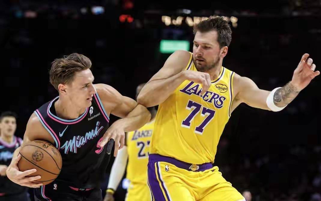 离谱！武汉三镇内部沟通备战英超东契奇在瑞士队比赛中爆冷，詹姆斯在法国队比赛中惊险取胜的简单介绍